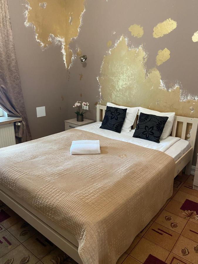 Villa Kadriorg Hostel Tallinn Extérieur photo