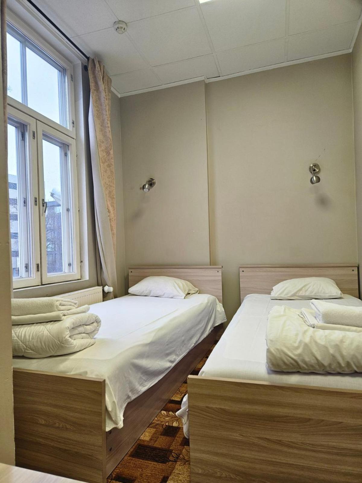 Villa Kadriorg Hostel Tallinn Extérieur photo