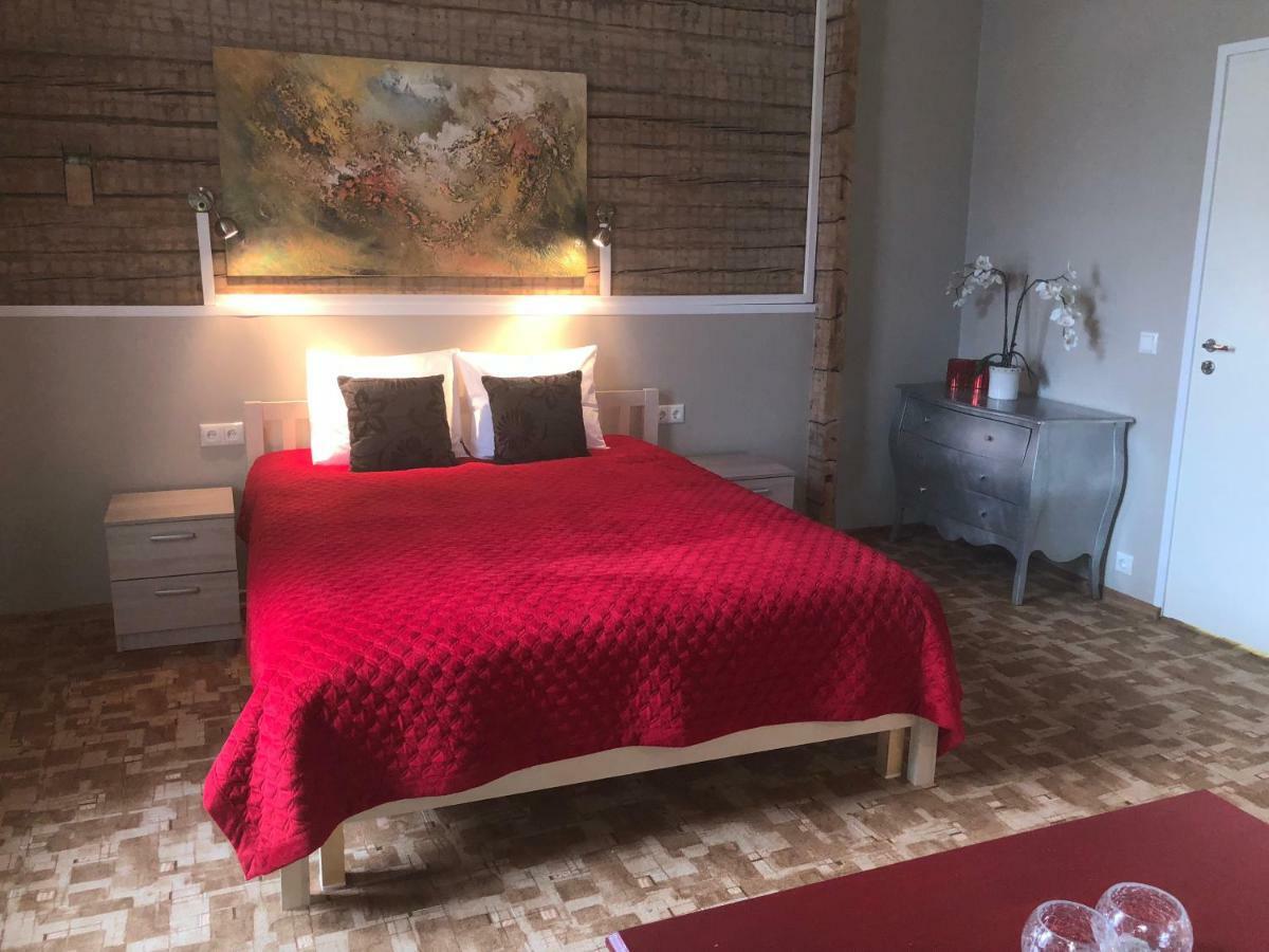 Villa Kadriorg Hostel Tallinn Extérieur photo