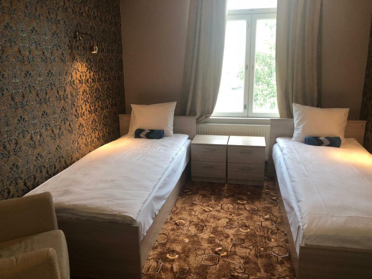 Villa Kadriorg Hostel Tallinn Extérieur photo