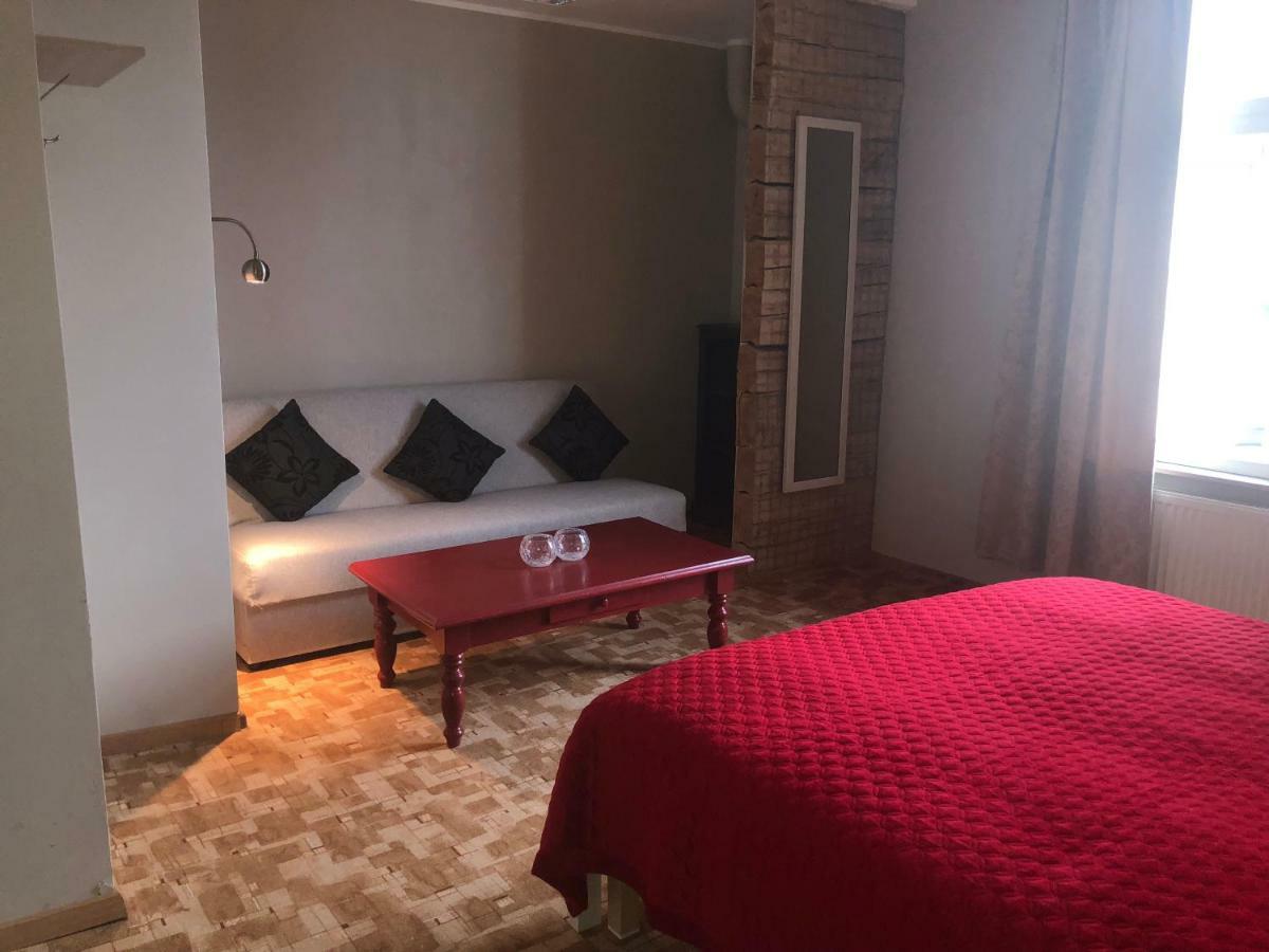 Villa Kadriorg Hostel Tallinn Extérieur photo