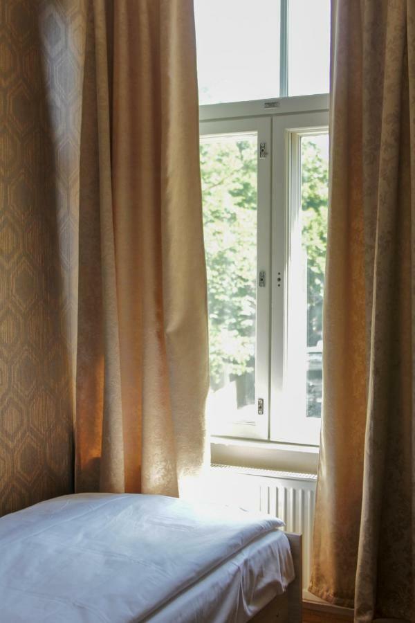 Villa Kadriorg Hostel Tallinn Extérieur photo