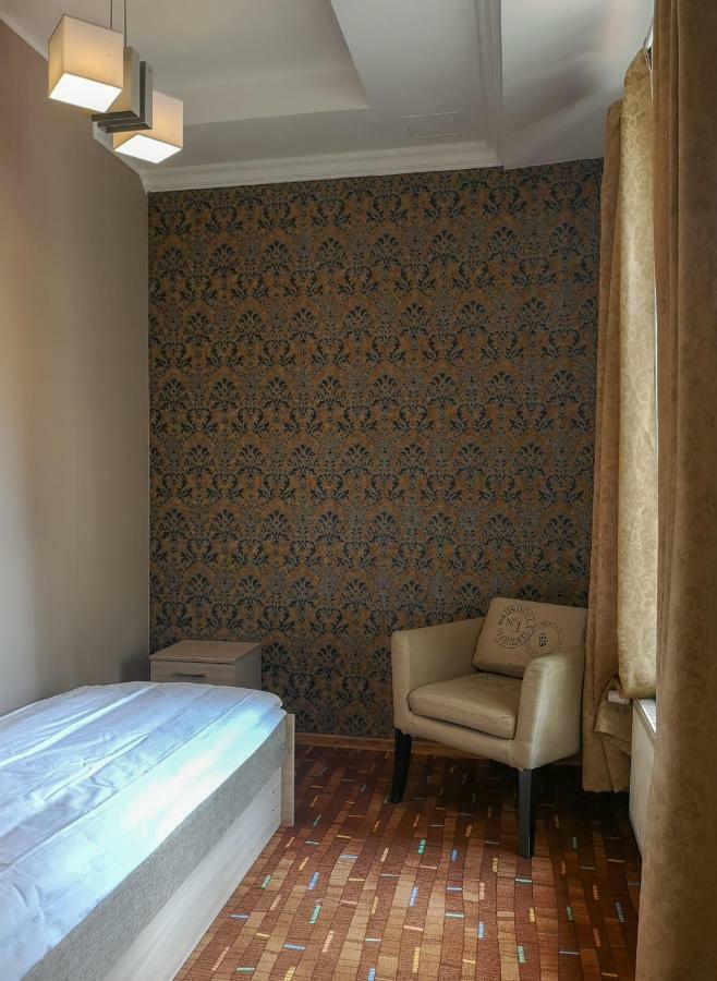 Villa Kadriorg Hostel Tallinn Extérieur photo