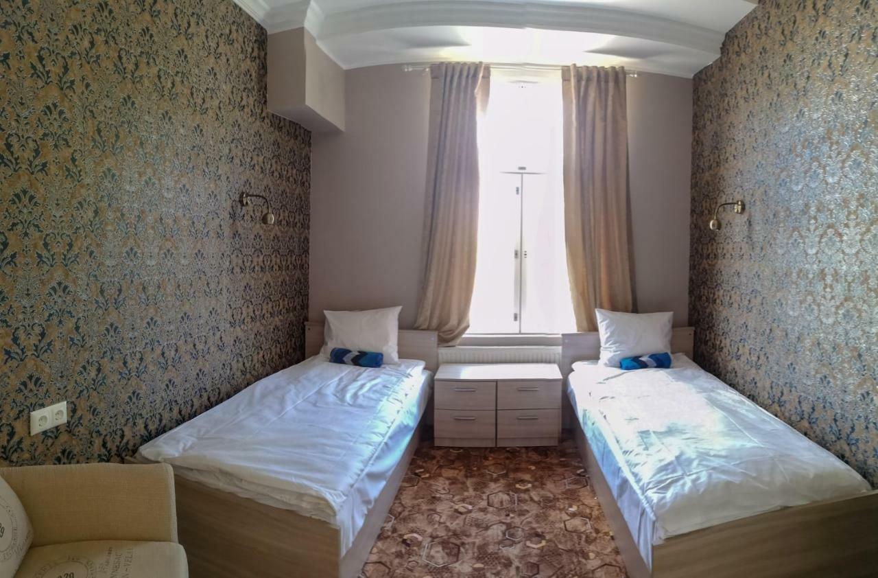 Villa Kadriorg Hostel Tallinn Extérieur photo