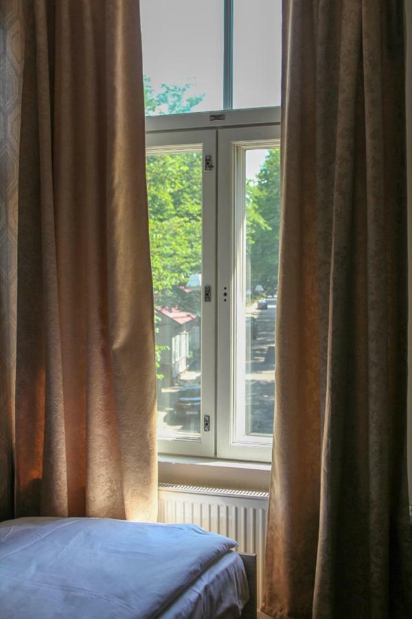 Villa Kadriorg Hostel Tallinn Extérieur photo