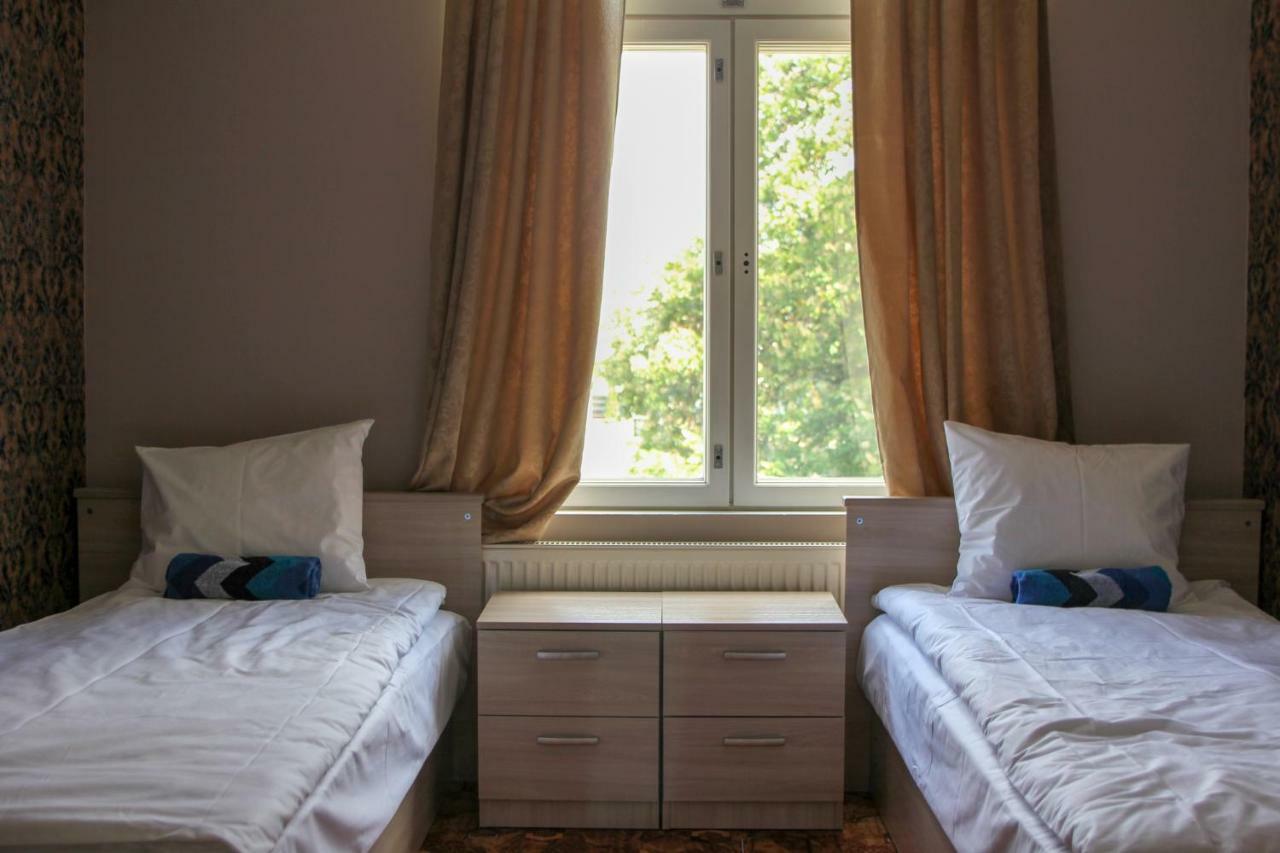 Villa Kadriorg Hostel Tallinn Extérieur photo